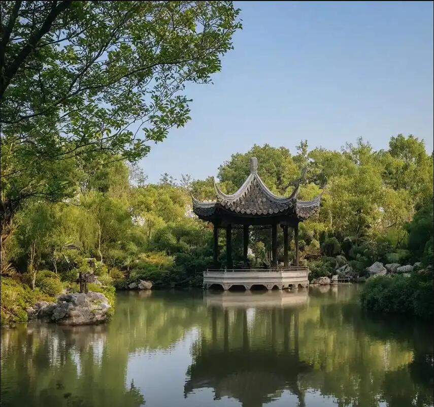 昌都雨珍旅游有限公司